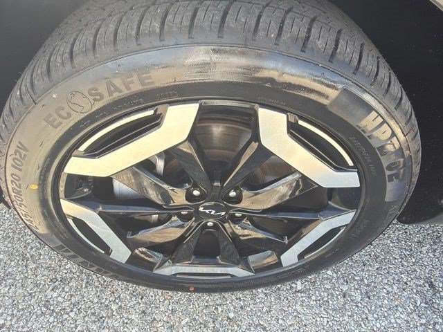 Used 2025 Midnight Lake Blue Kia S image 10