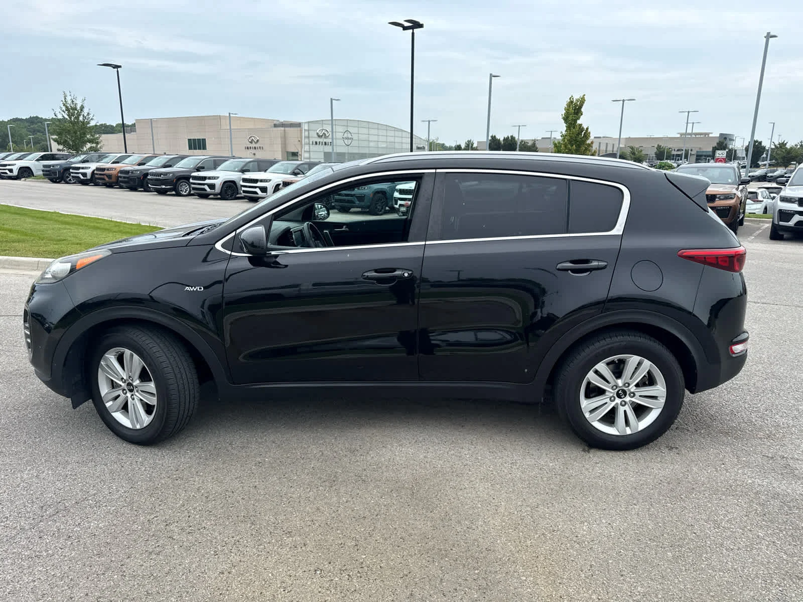Used 2018 Black Cherry Kia LX image 8