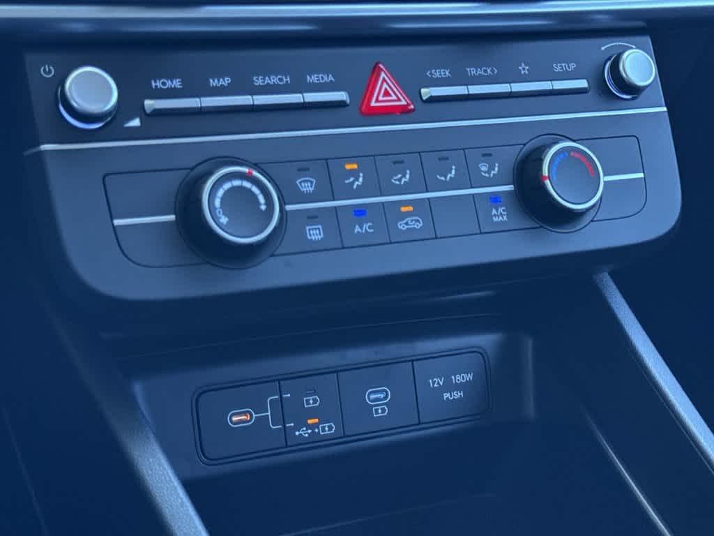New 2026 Phantom Black Hyundai SE FWD image 20