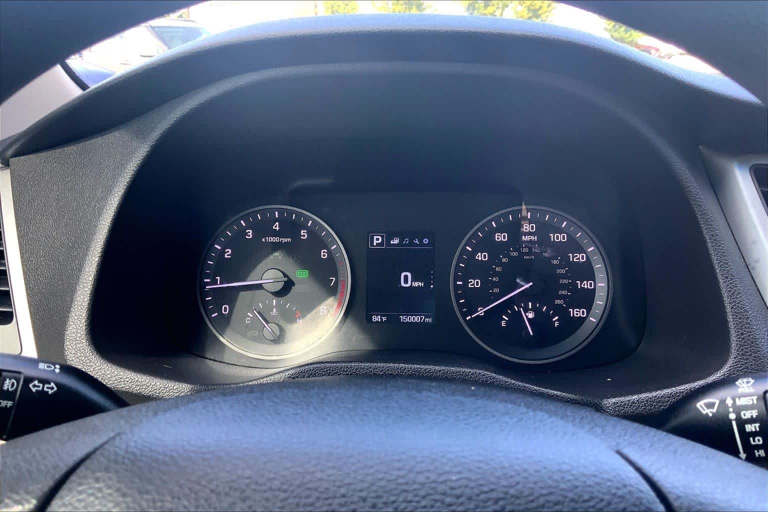 Used 2017 Ruby Wine Hyundai SE image 26