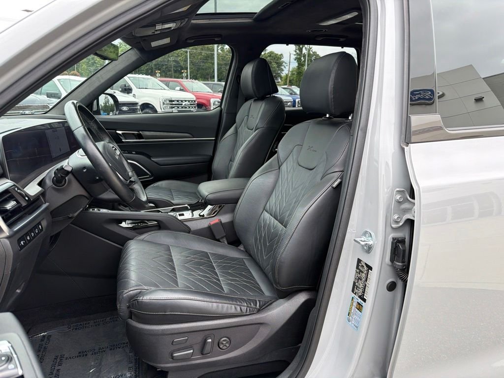 Used 2023 Wolf Gray Kia SX-Prestige X-Line image 10