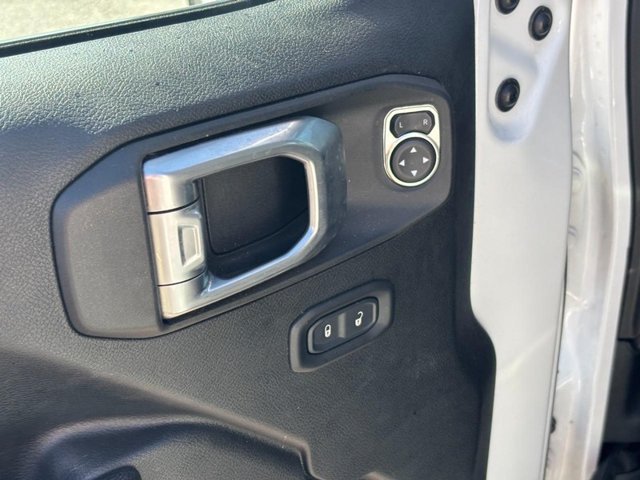 2022 Jeep Gladiator WILLYS - Photo 16