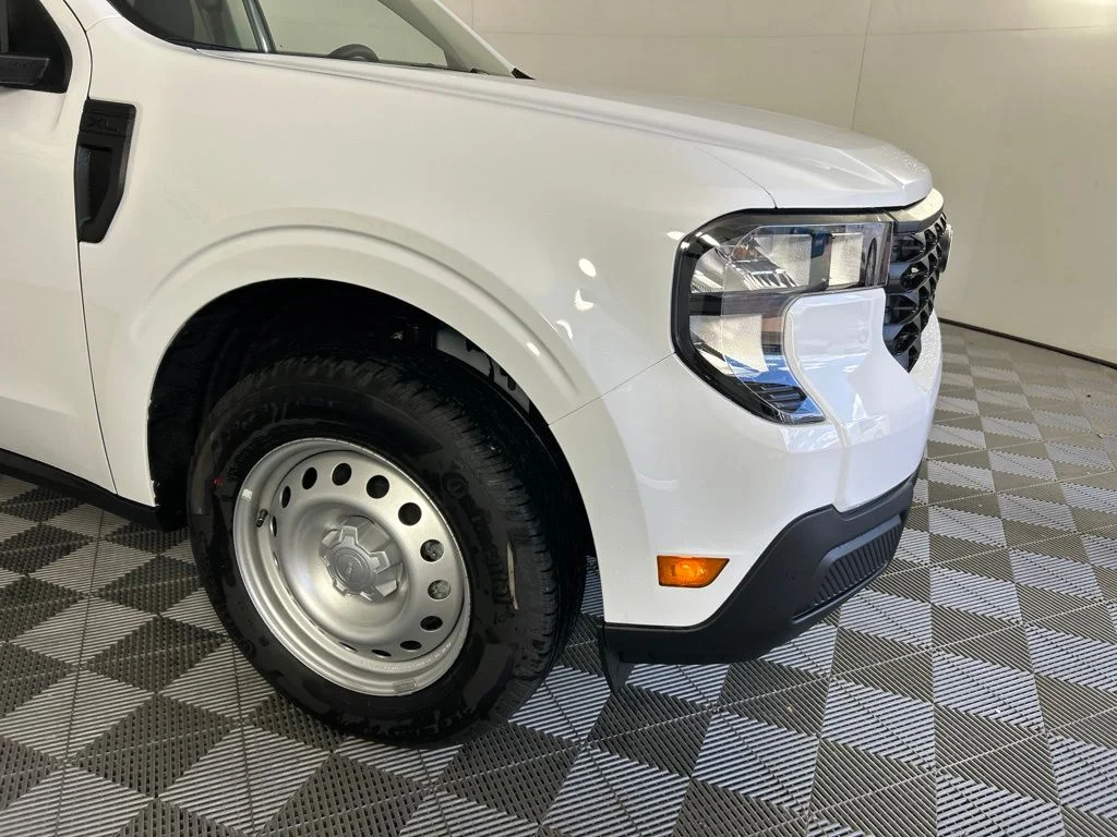 New 2026 Oxford White Ford XL image 4