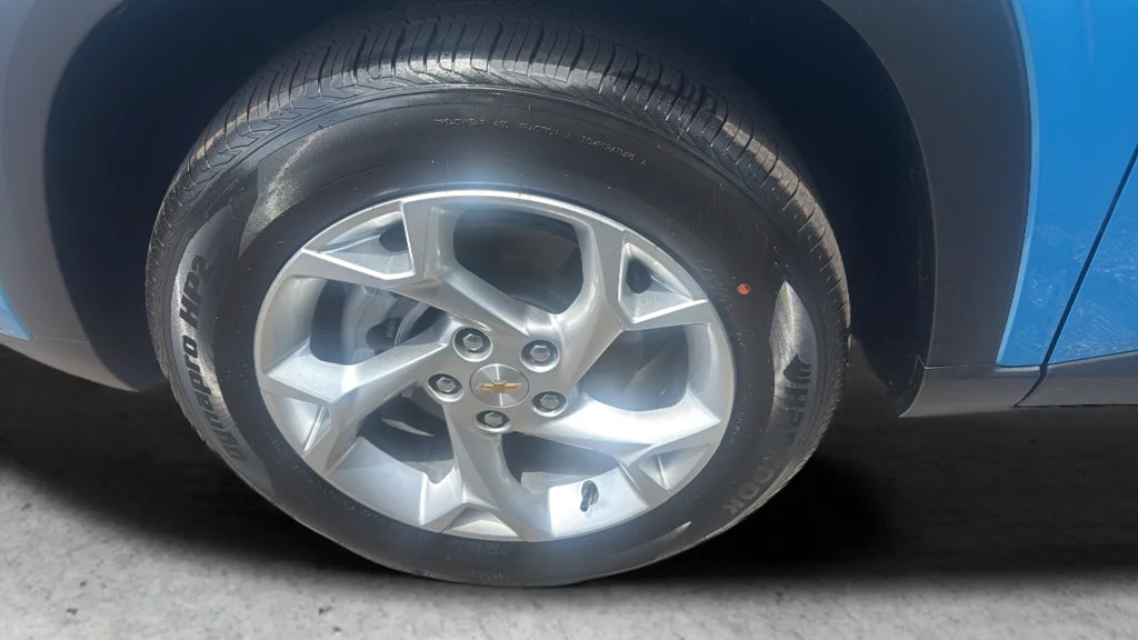 2026 Chevrolet Trax LS - Photo 18