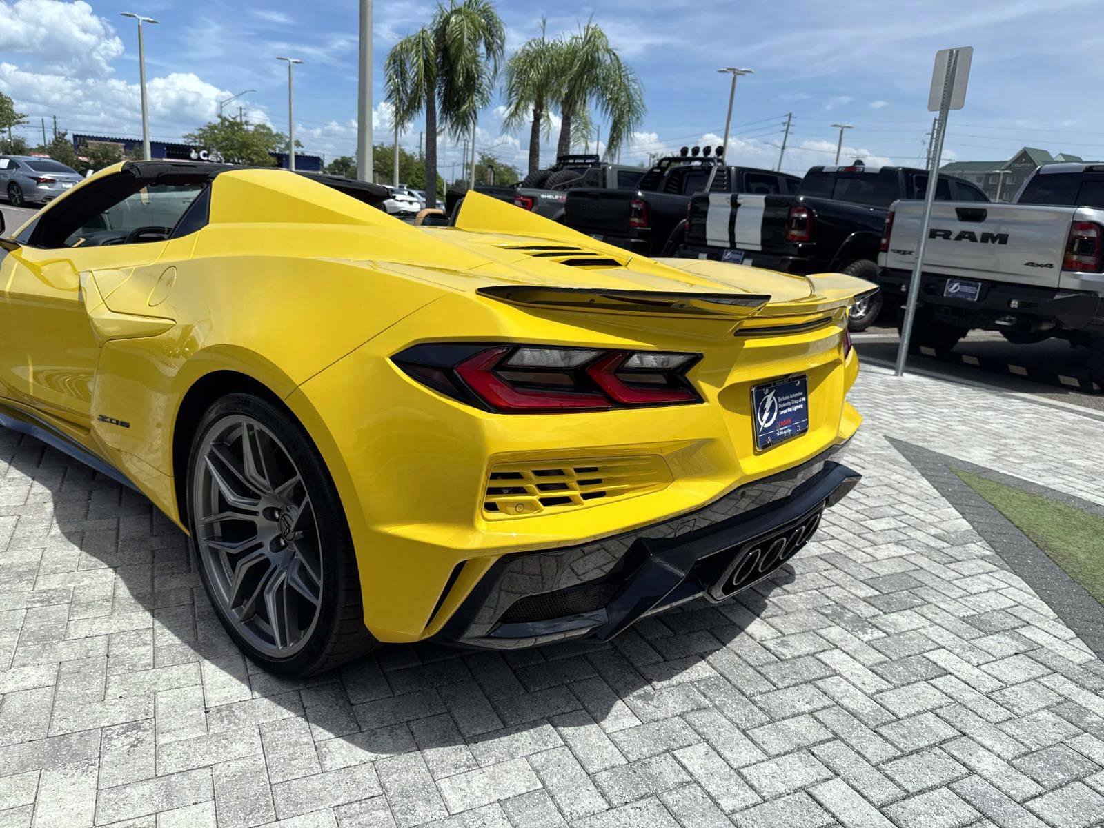 Used 2025 Competition Yellow Tintcoat Metallic Chevrolet Z06 image 9