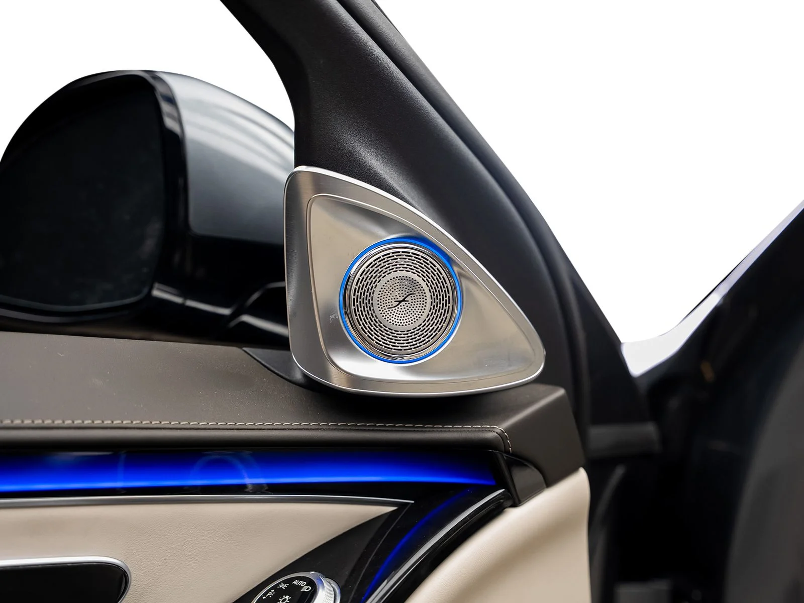 Used 2024 Silver Mercedes-Benz Maybach S 580 image 65