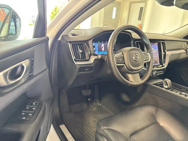 Used 2024 Crystal White Metallic Volvo B5 Core Dark Theme image 6