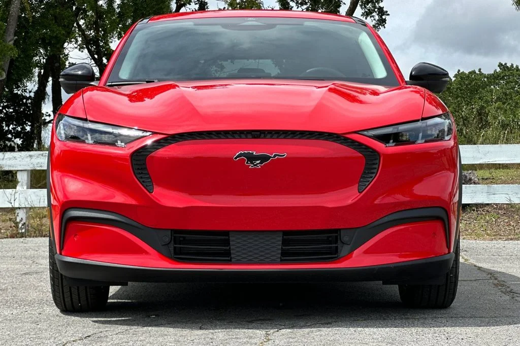 New 2026 Race Red Ford Select image 8