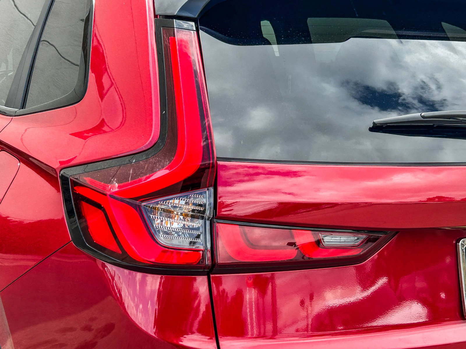 Used 2026 RADIANT RED Honda SPORT-L image 9