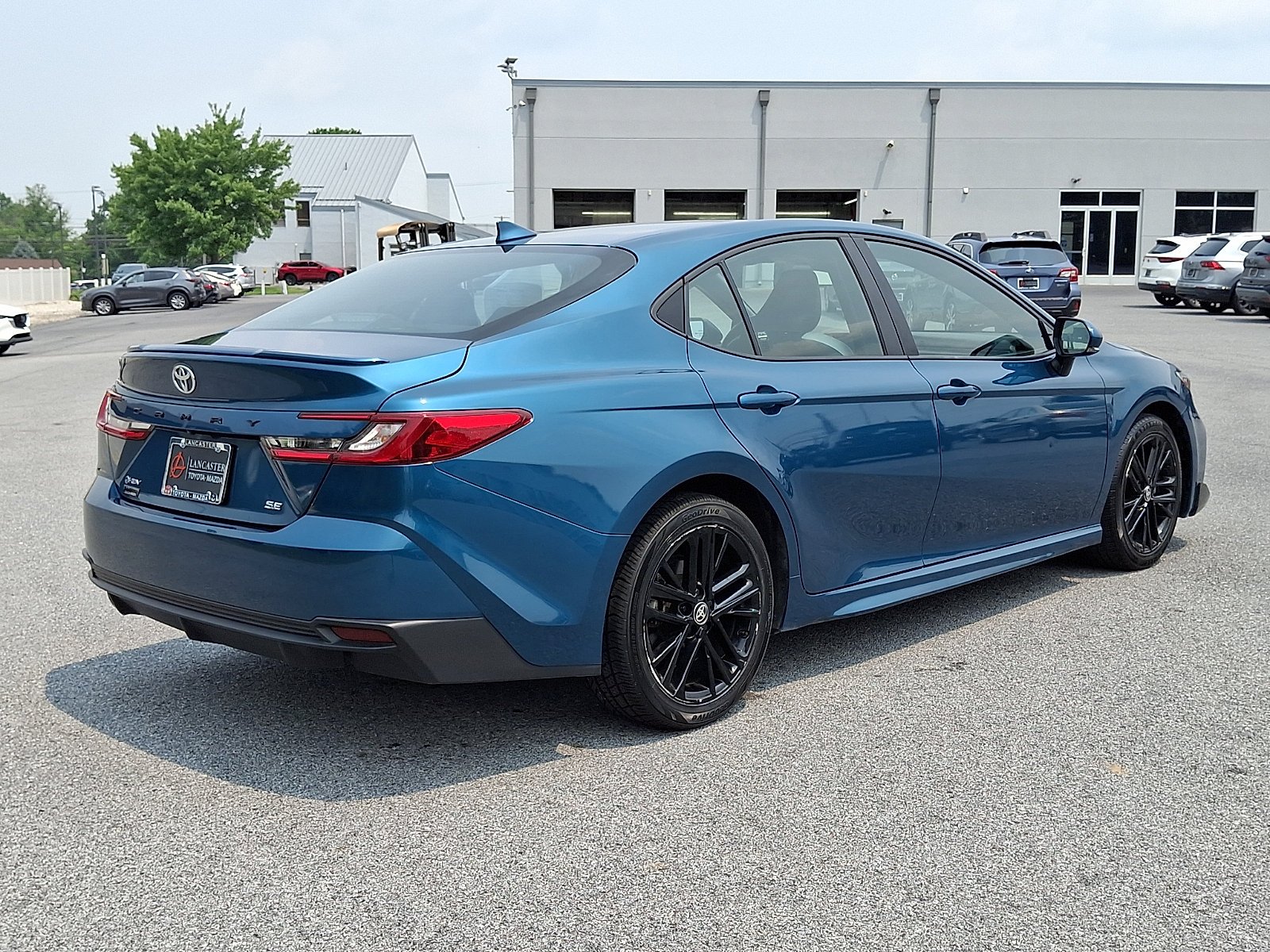 Used 2025 Ocean Gem Toyota SE image 7