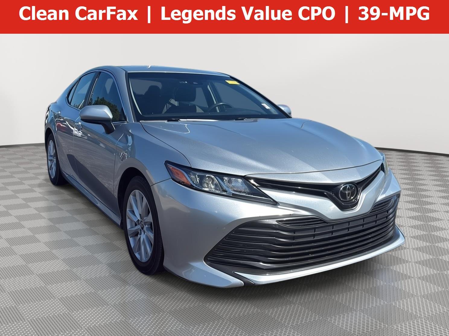 Used 2018 Celestial Silver Metallic Toyota SE image 1
