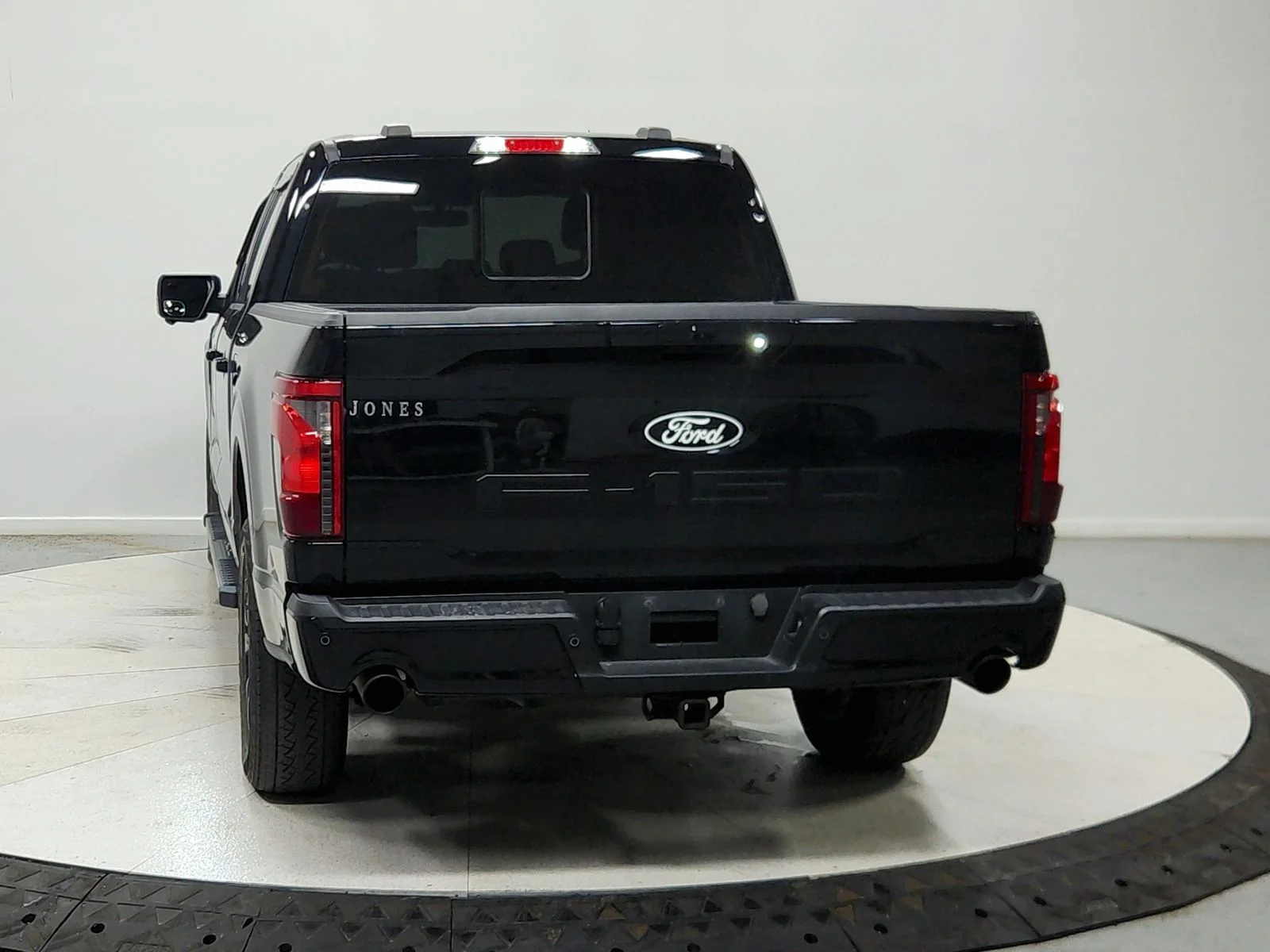 Used 2024 Black Ford XLT image 7