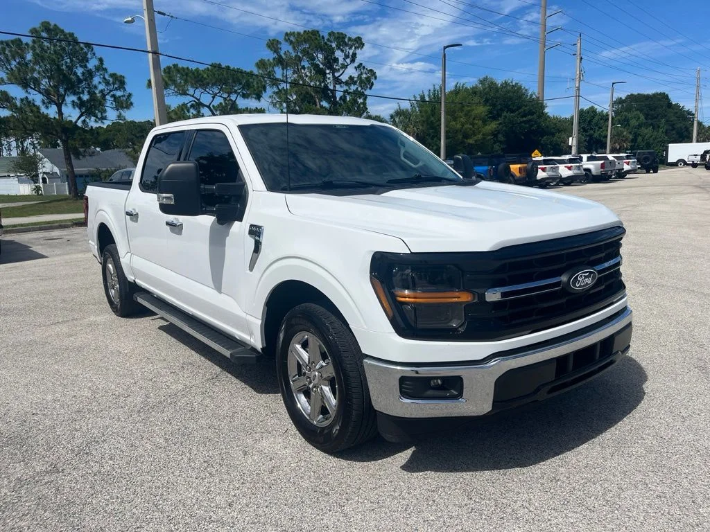 Used 2024 White Ford XLT image 4