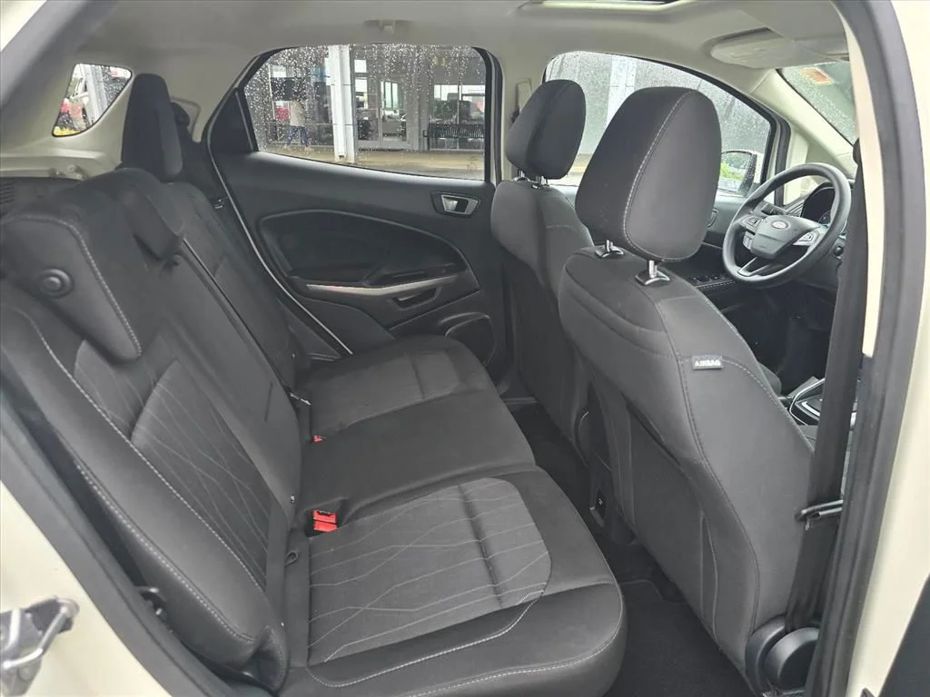 Used 2021 White Ford SE image 14