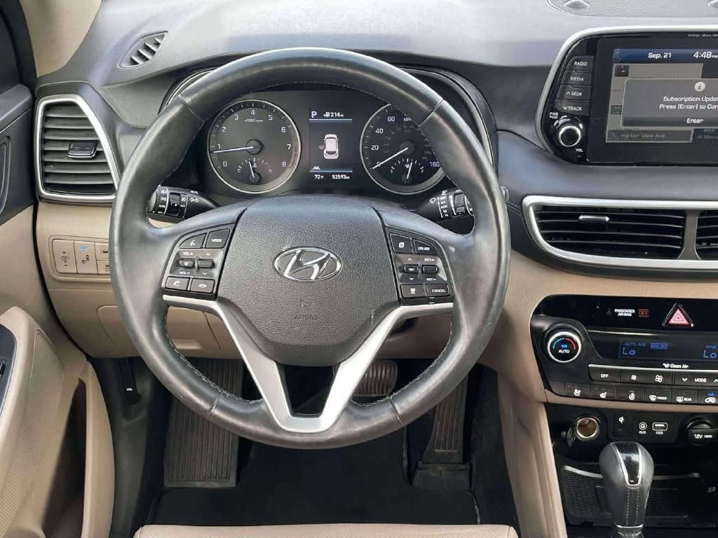 Used 2020 Black Hyundai Ultimate image 14