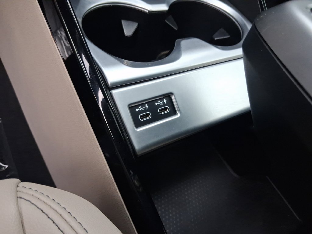 Used 2023 Black BMW xDrive28i image 23