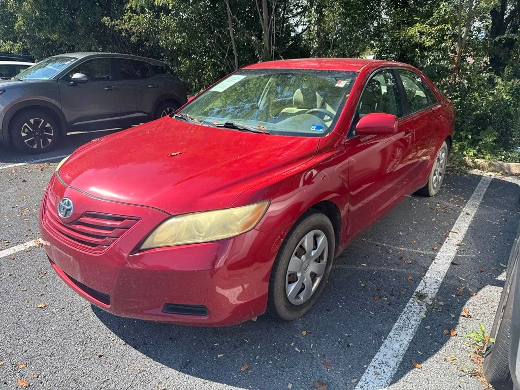 Used 2008  Toyota LE image 2