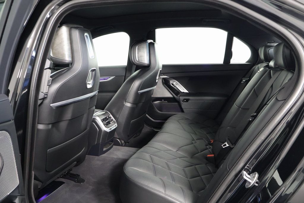Used 2025 Black Sapphire Metallic BMW 740i image 11
