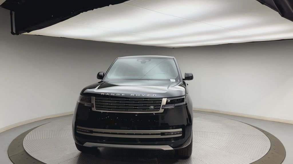 New 2026 Santorini Black Land Rover SE image 7