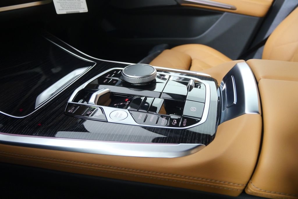 New 2026 Carbon Black Metallic BMW xDrive50e image 23