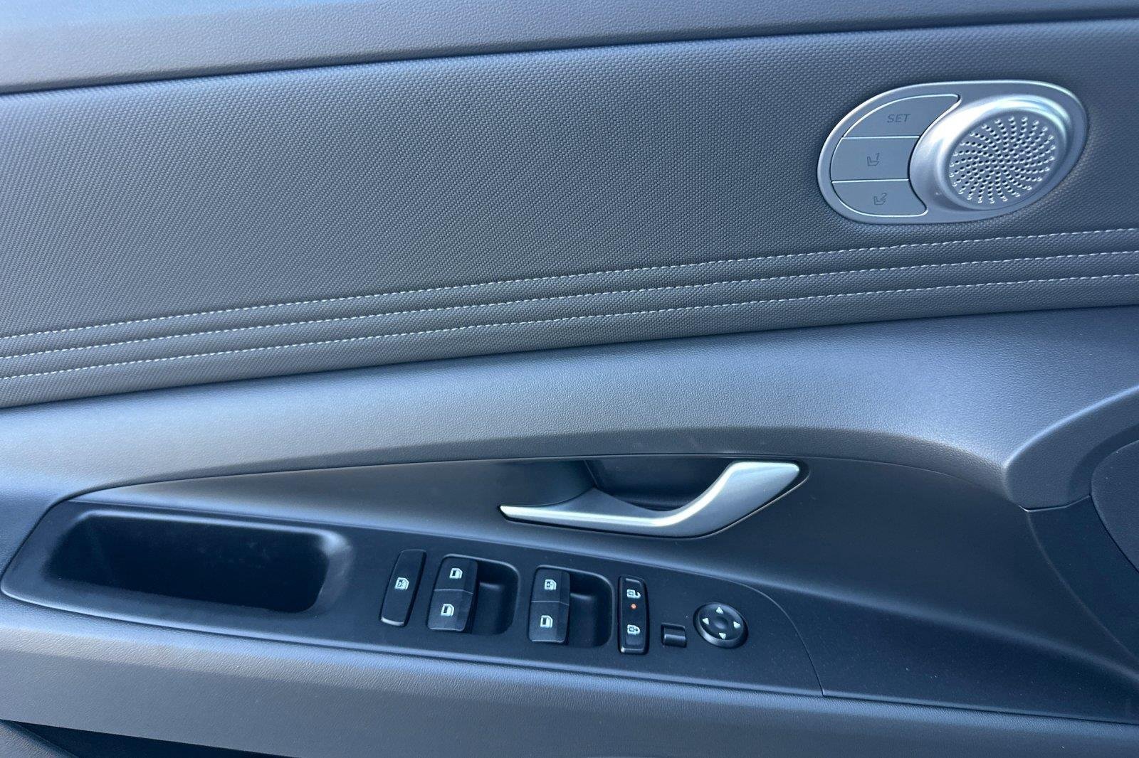 New 2026 Ecotronic Gray Hyundai Limited image 11