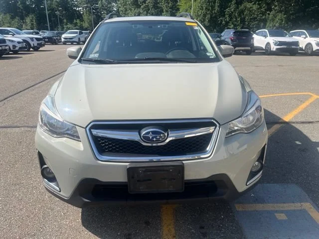 Used 2017 Desert Khaki Subaru Limited image 8