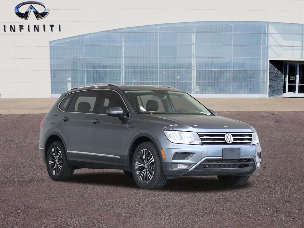 Used 2018 Gray Volkswagen 2.0T SEL image 55