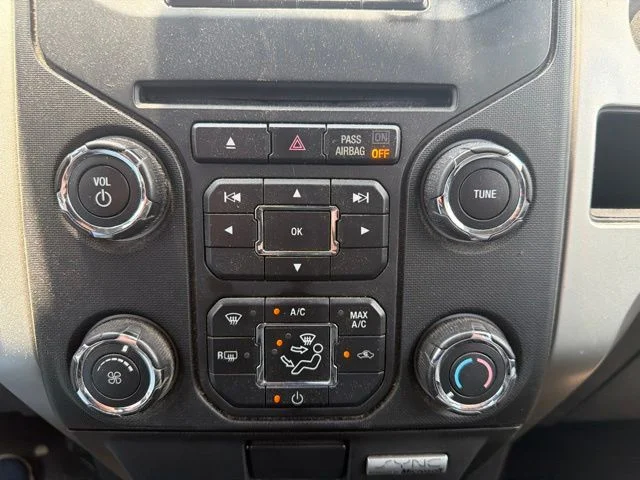 Used 2014 Black Ford XLT image 20