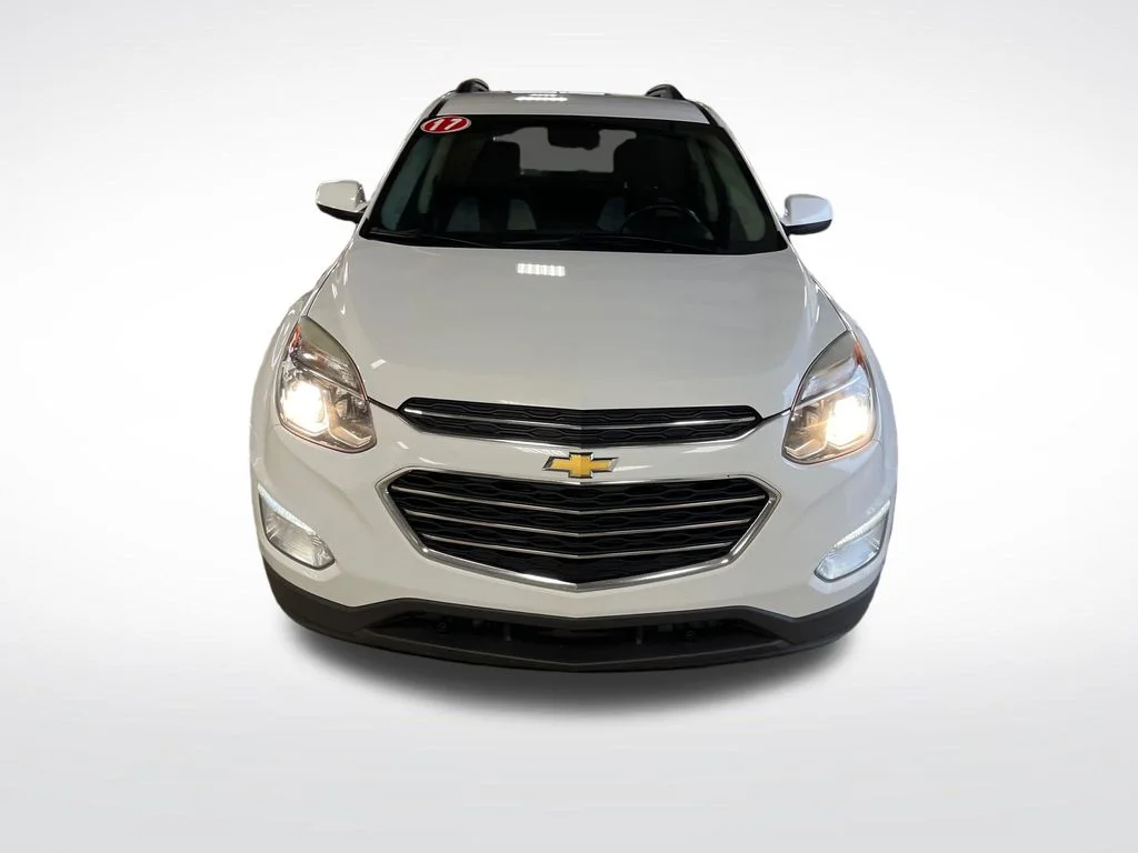 Used 2017 White Chevrolet LT image 9