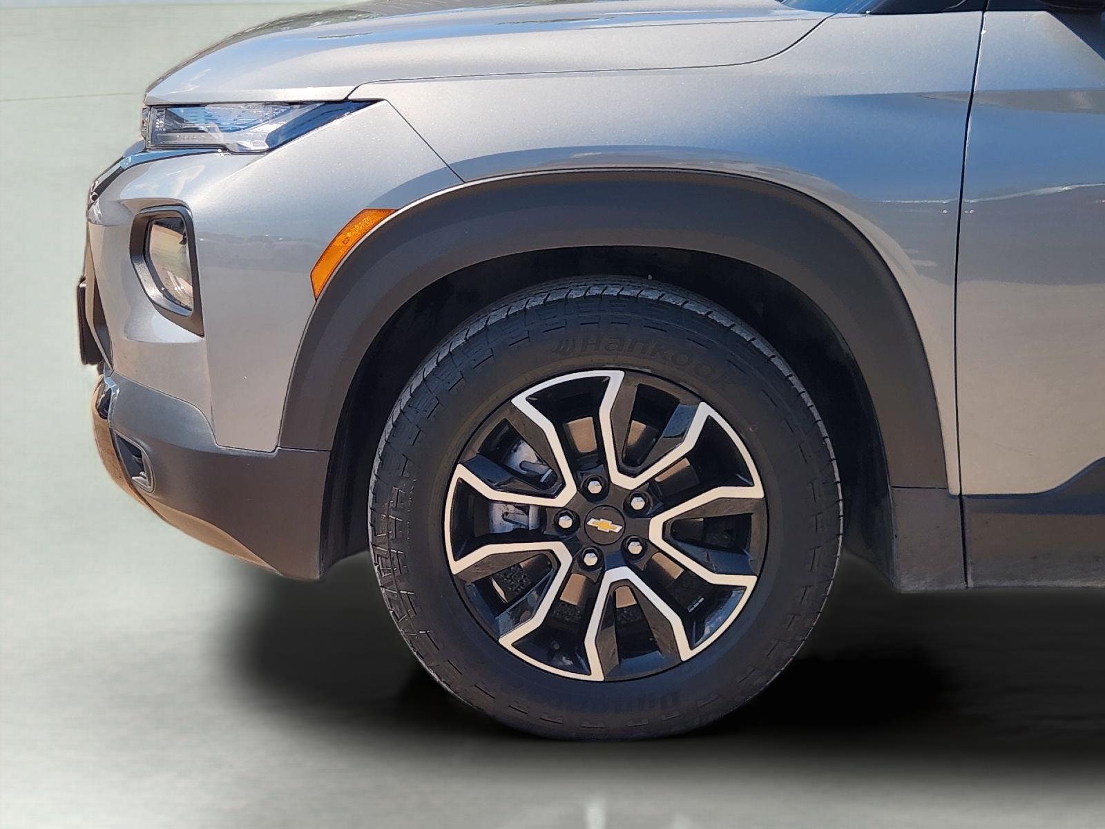 2023 Chevrolet Trailblazer photo 8 of 33