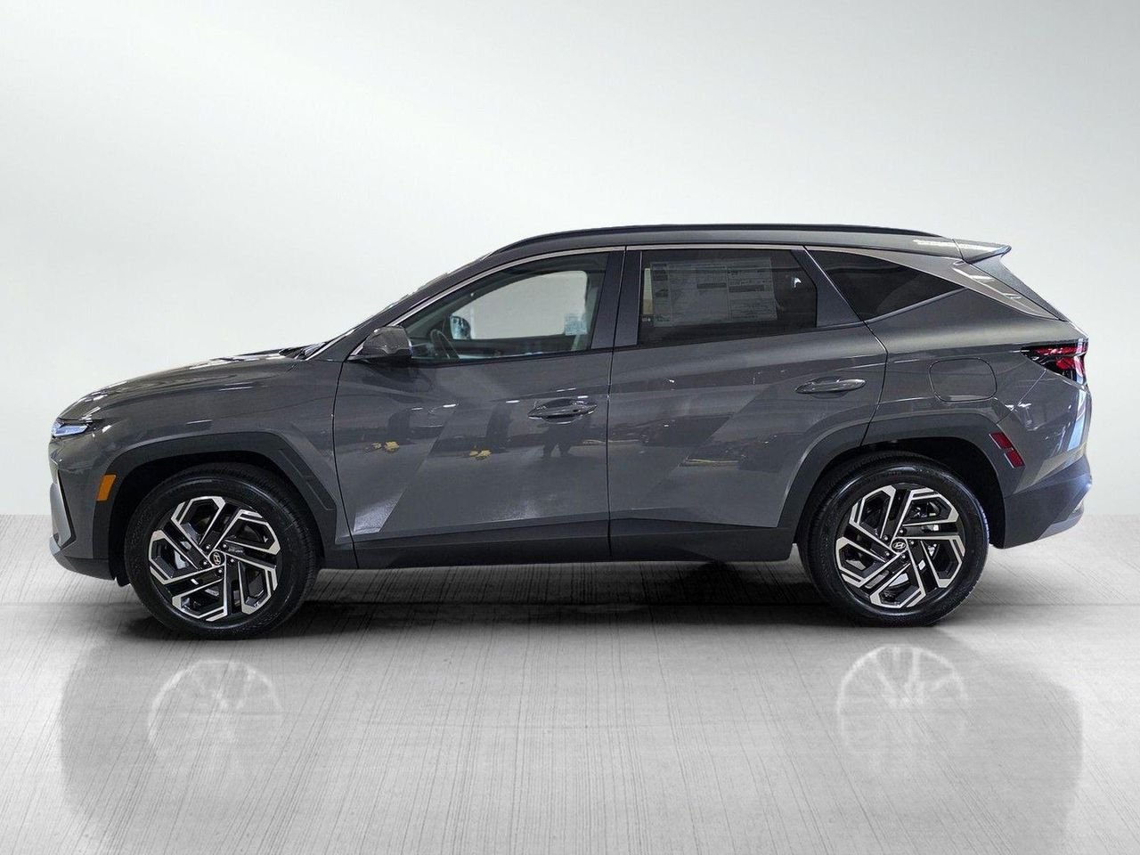 New 2026 Hampton Gray Hyundai SEL Plus FWD image 4