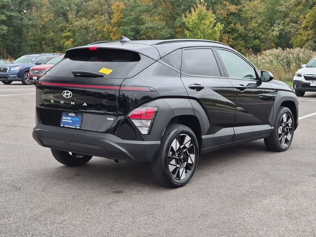 Used 2024 Black Hyundai SEL image 7