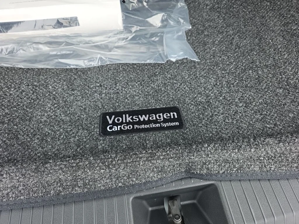 New 2026 Opal White Pearl Volkswagen 2.0T SE R-Line Black image 32