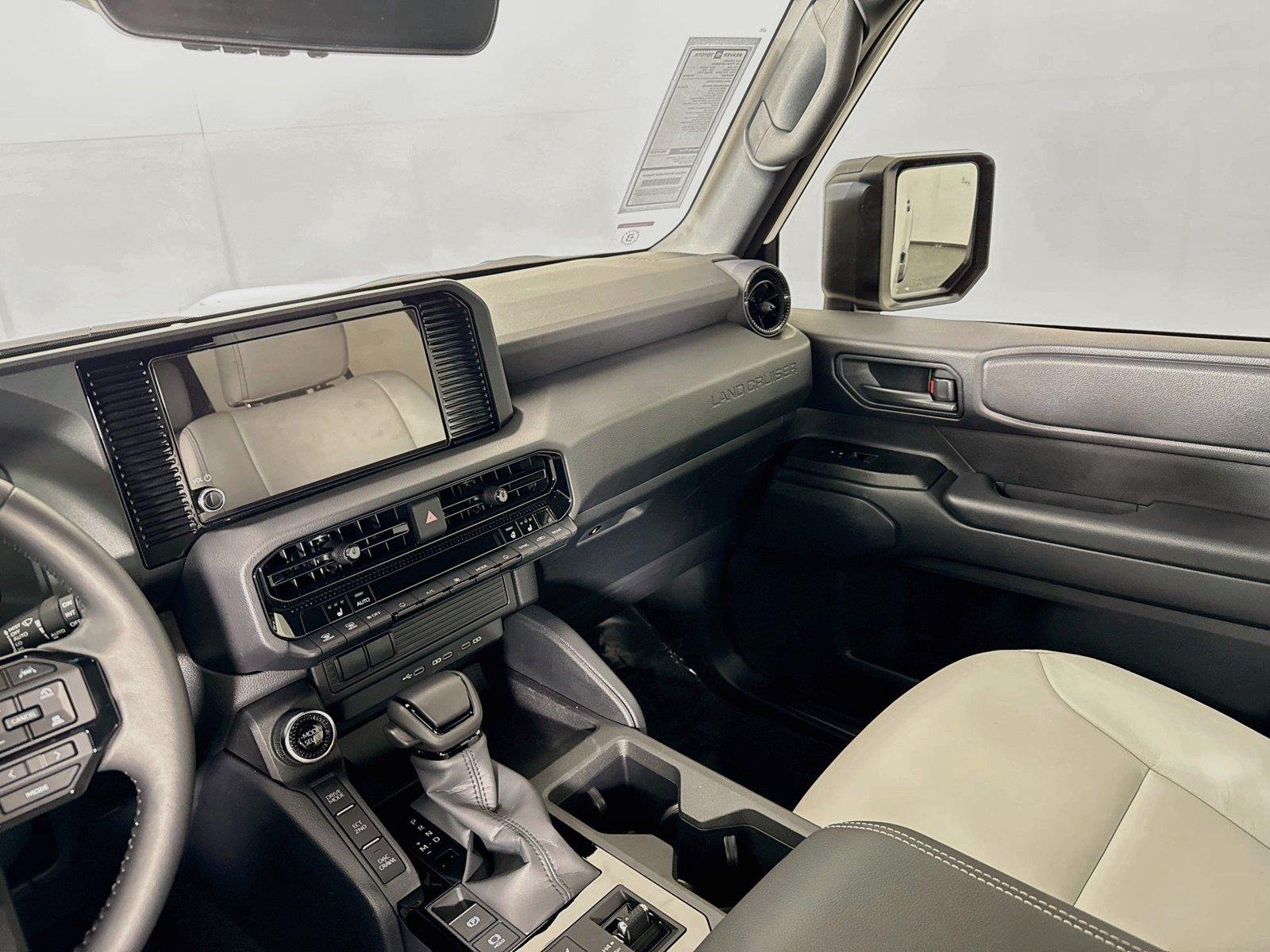 Used 2026 Ice Cap Toyota 1958 image 34