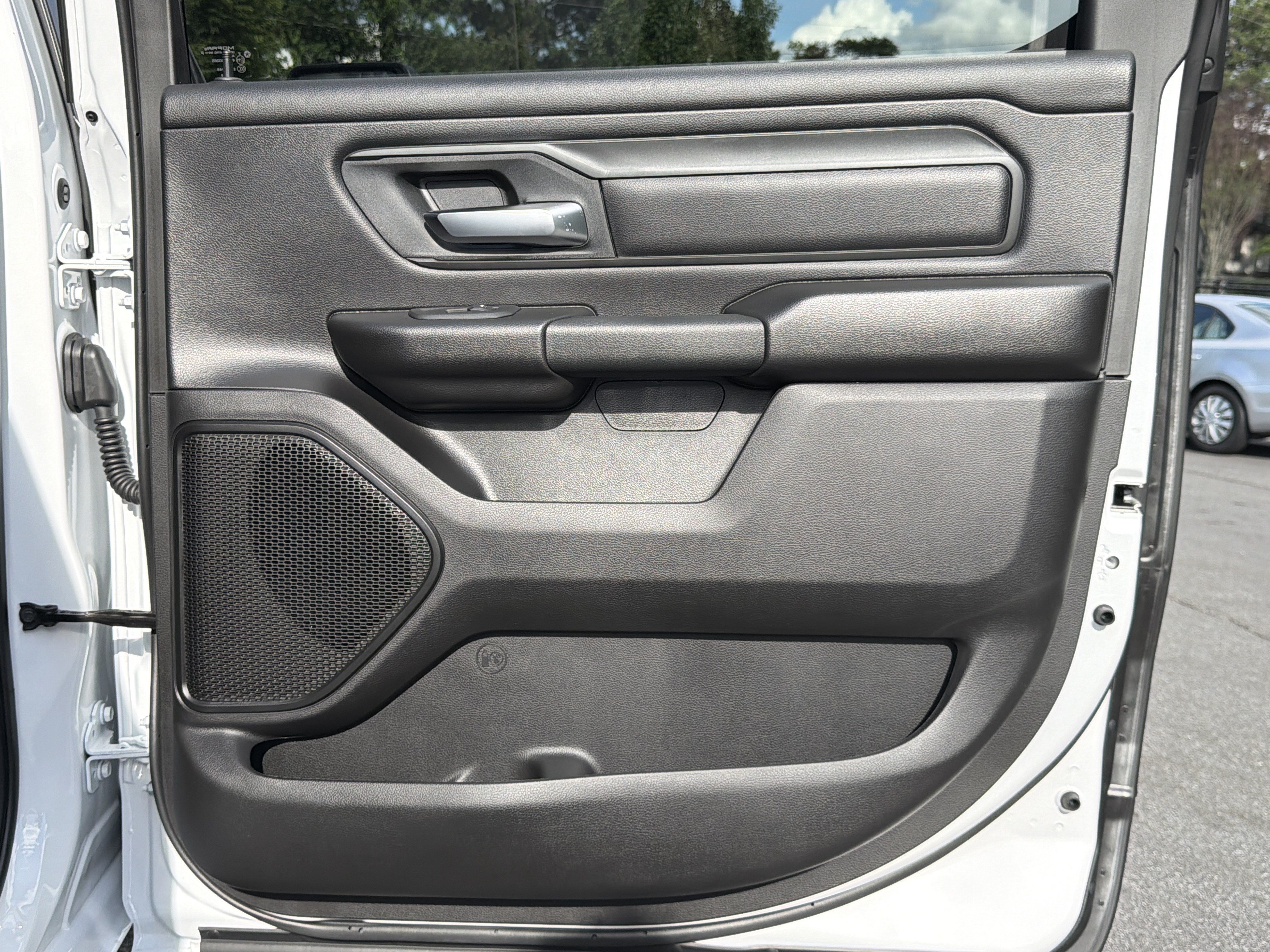 New 2026 Bright White Clear-Coat Exterior Paint RAM Warlock image 19