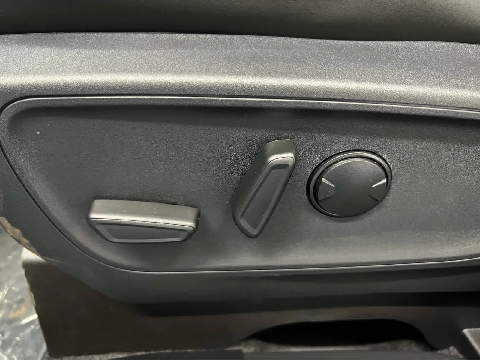 New 2026 Carbonized Gray Metallic Ford Big Bend image 12