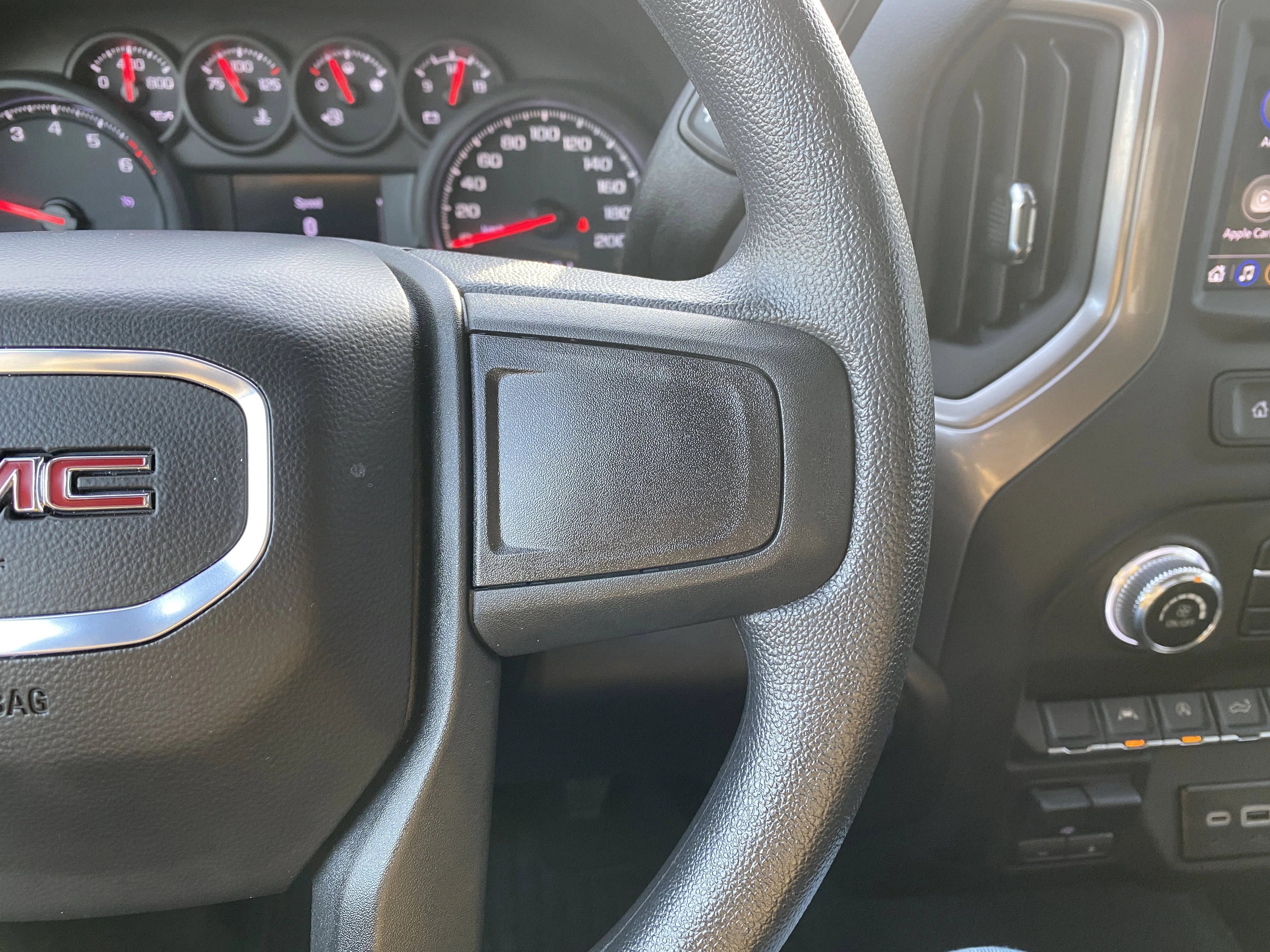 Used 2025 Black GMC Crew Cab Pro image 13