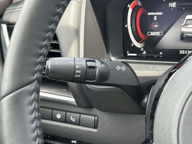 Used 2021 Gray Nissan Platinum image 23