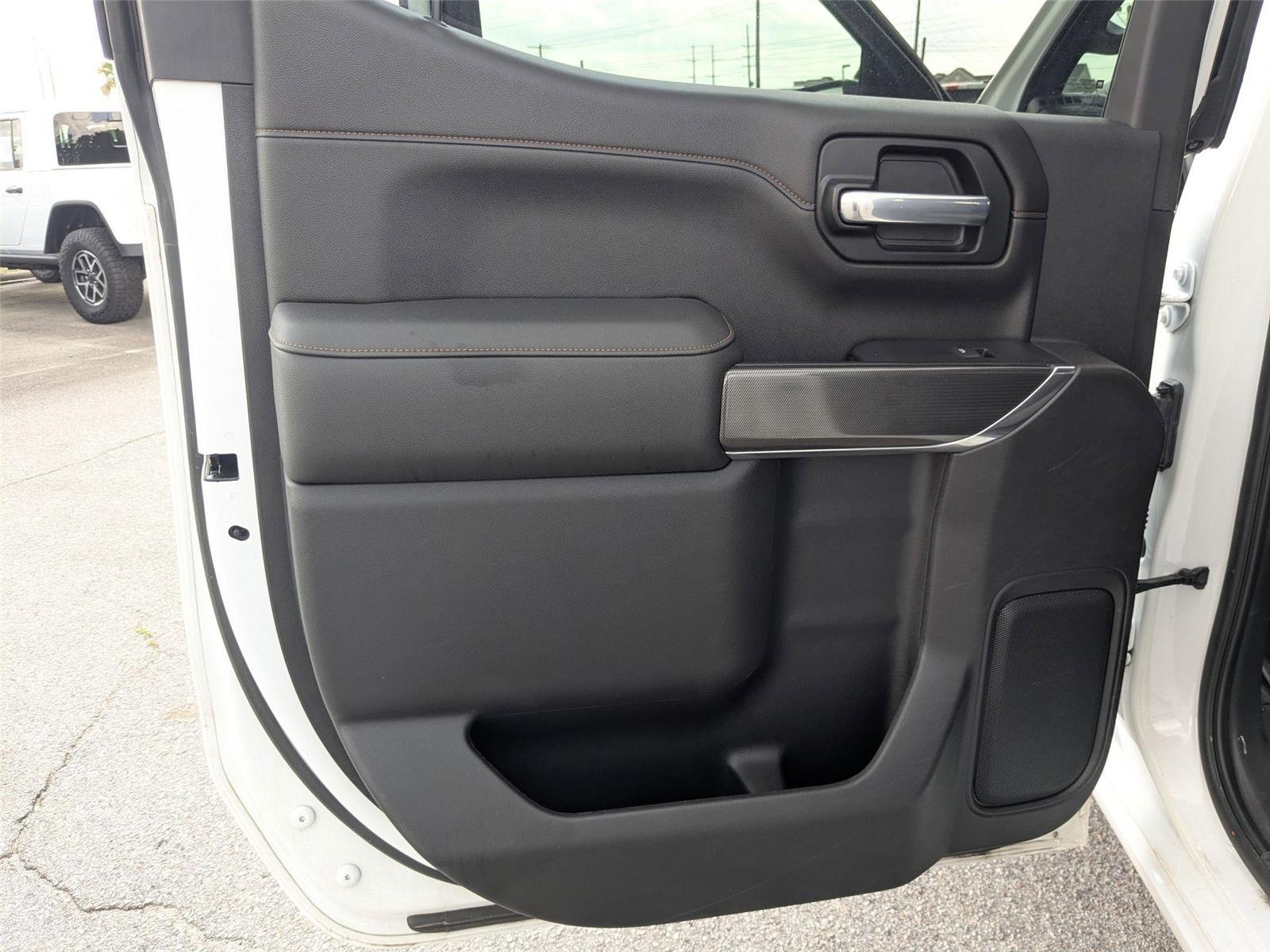 Used 2021 Summit White GMC AT4 image 25