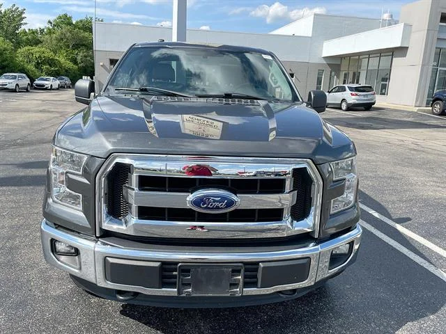 Used 2016 Magnetic Metallic Ford XL image 26