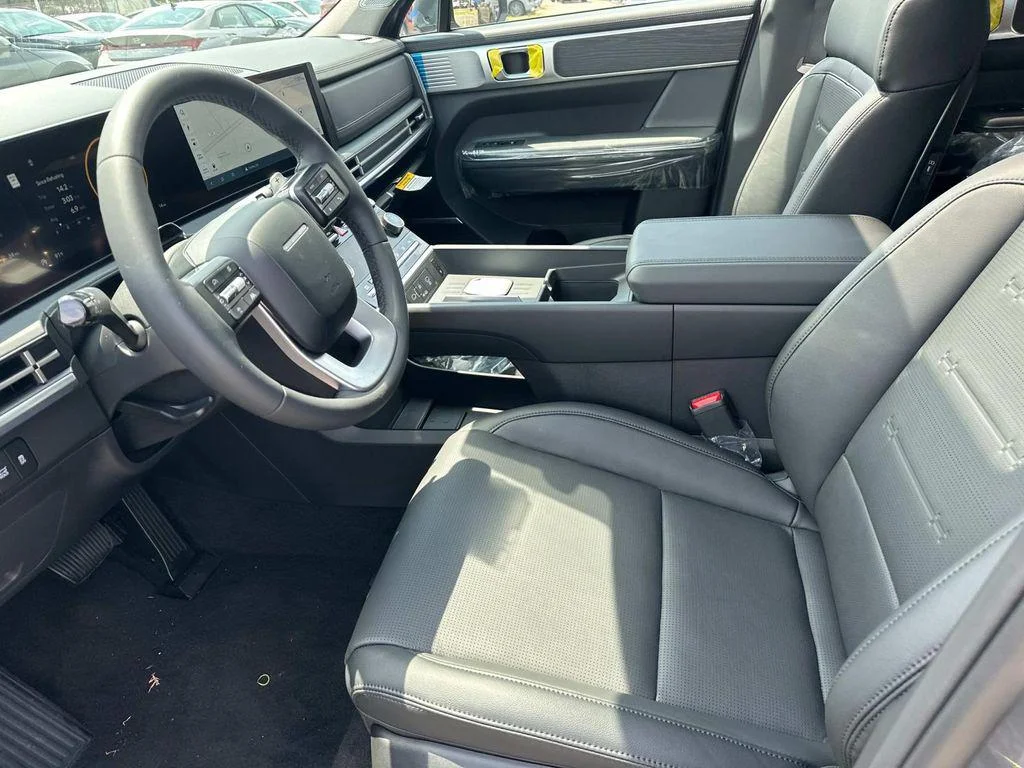 2026 Hyundai Santa Fe Limited - Photo 15