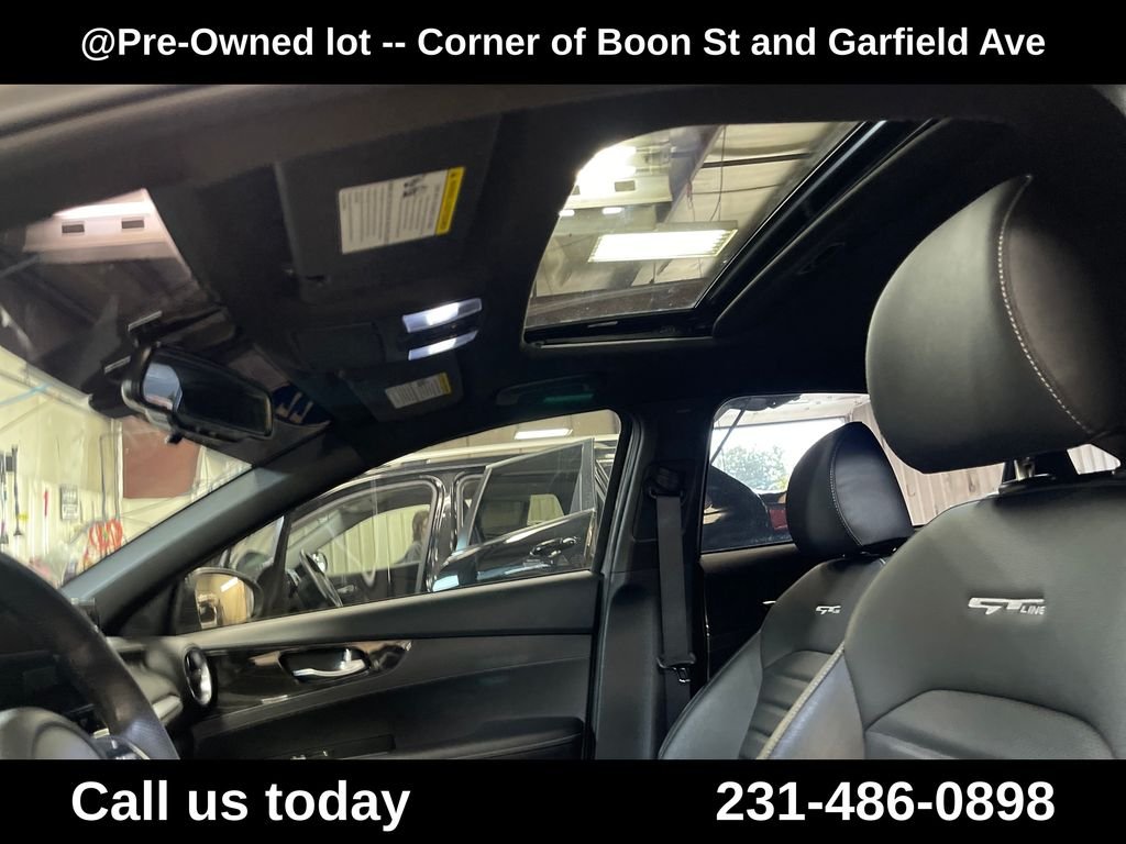 Used 2022 Gray Kia GT-Line image 13