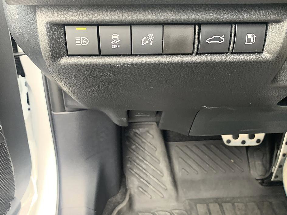 Certified Used 2025 Ice Toyota SE image 23