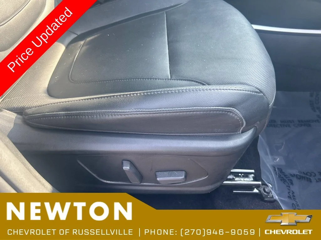 Used 2024 Shimmering Silver Hyundai Limited image 25