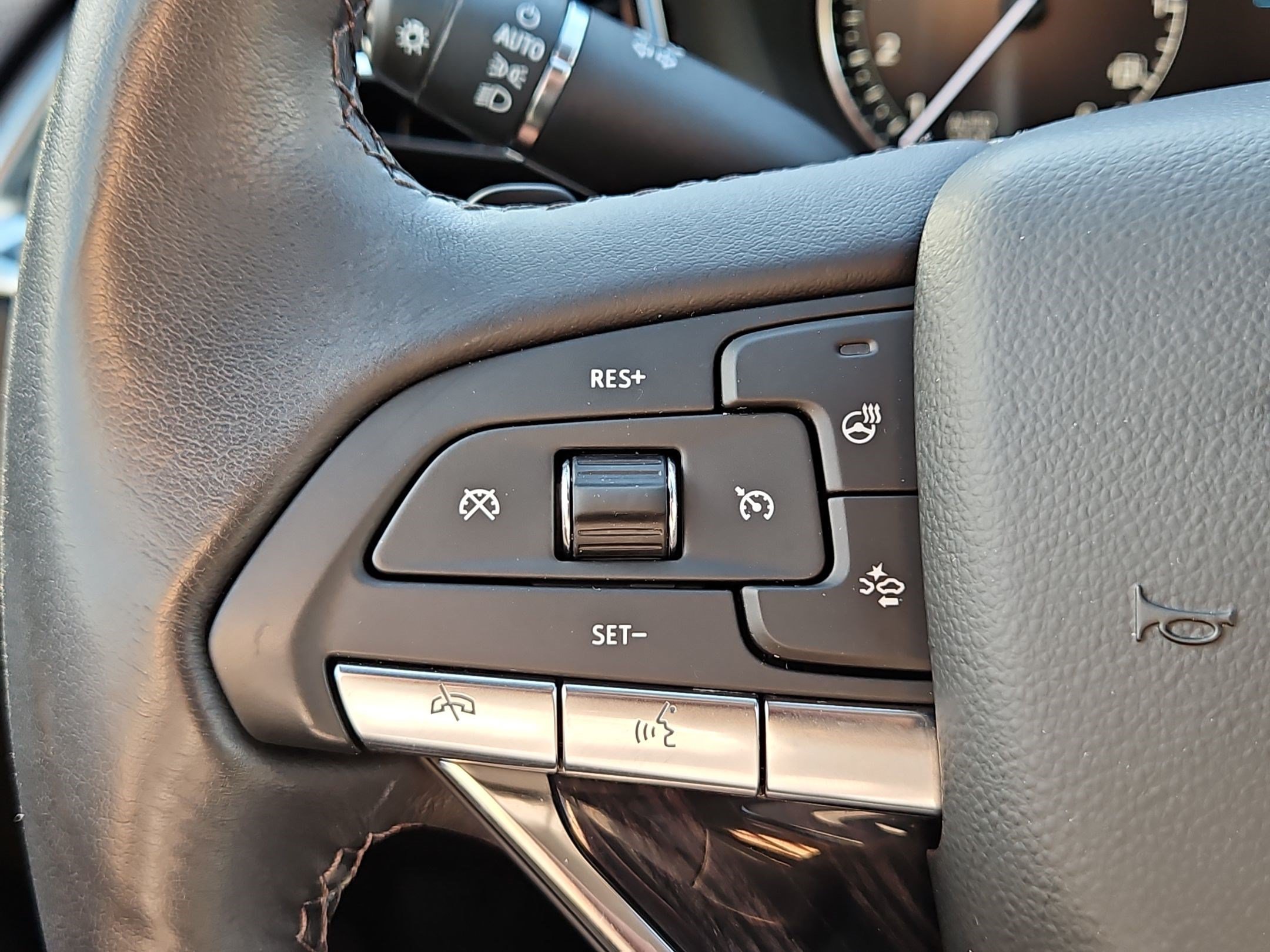 2025 Cadillac XT6 Premium Luxury - Photo 17