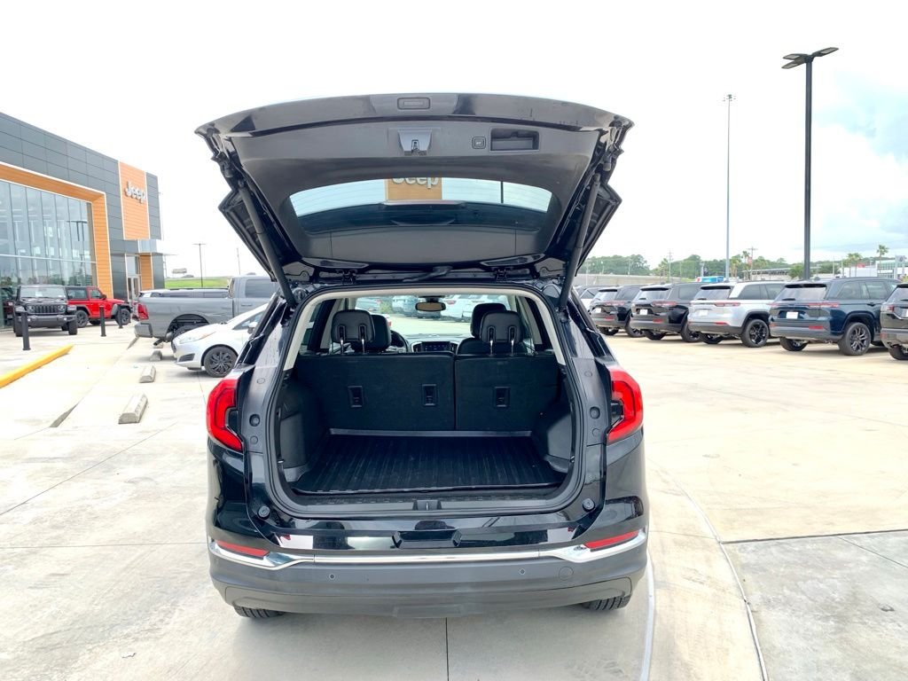 Used 2020 Black GMC SLT image 20