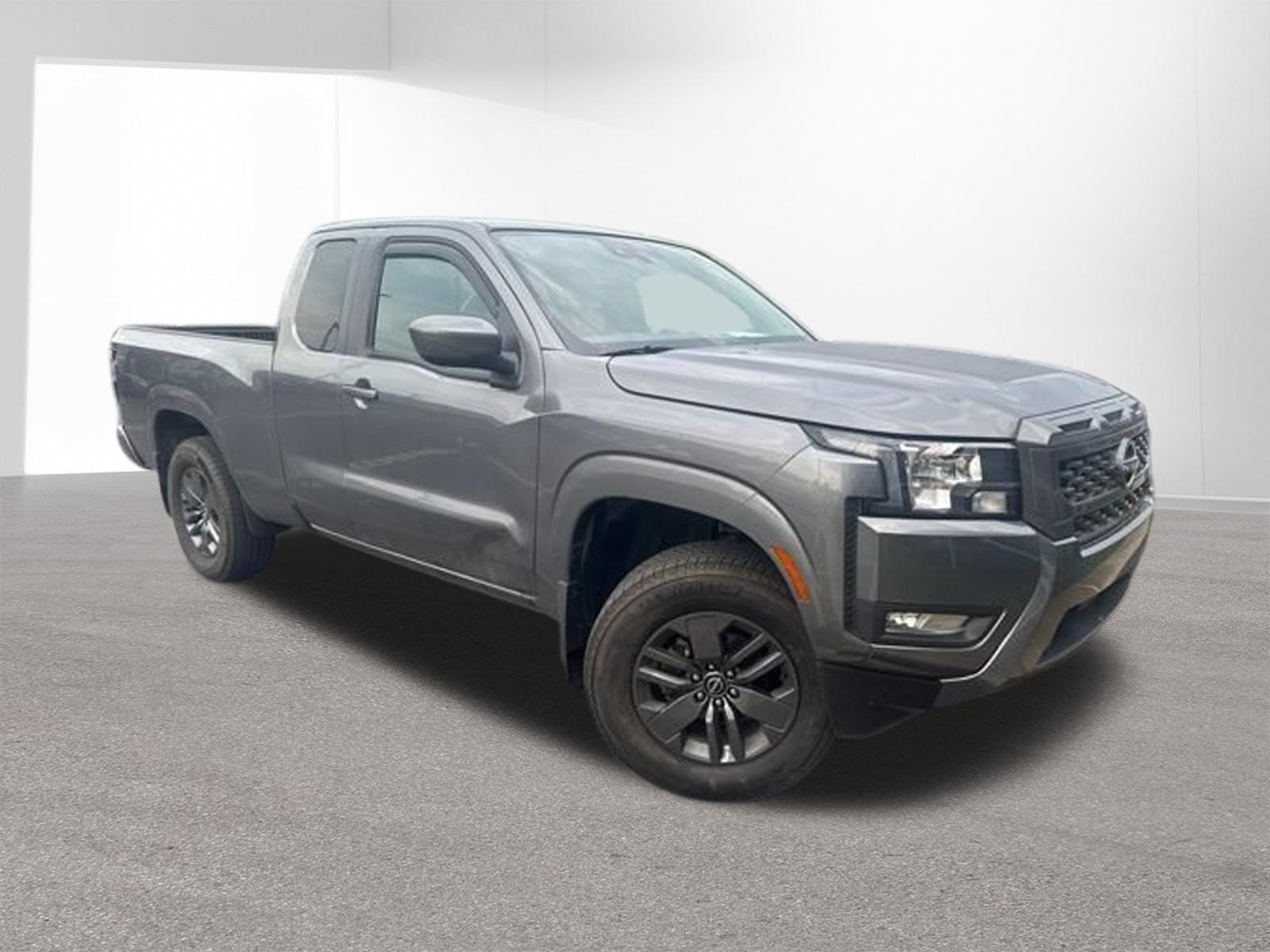 Used 2025 Gun Metallic Nissan SV image 5