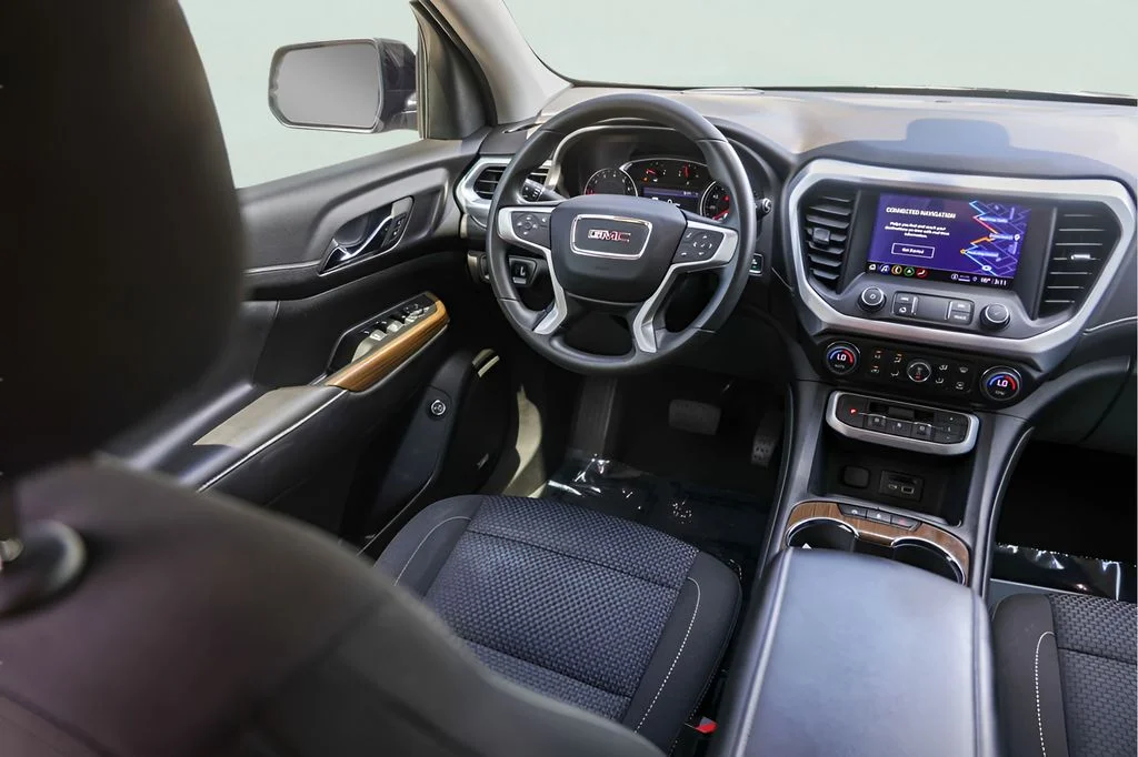Used 2023 Black GMC SLE image 30
