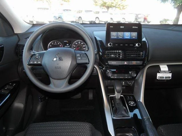 2026 Mitsubishi Eclipse Cross LE - Photo 13