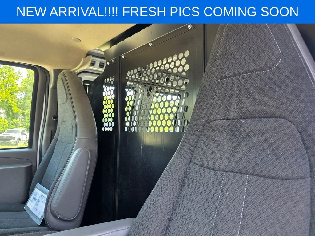Used 2024 Summit White Chevrolet WT image 10